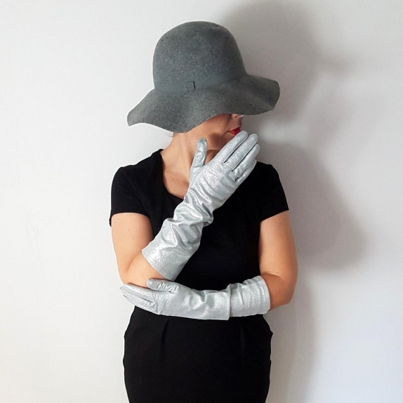 Leather gloves of lamb silver "DISCO".